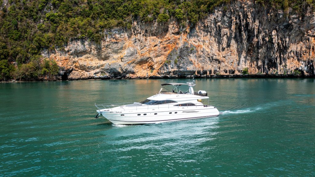 65ft Princess Yacht in Phuket - Phi Phi Island tour